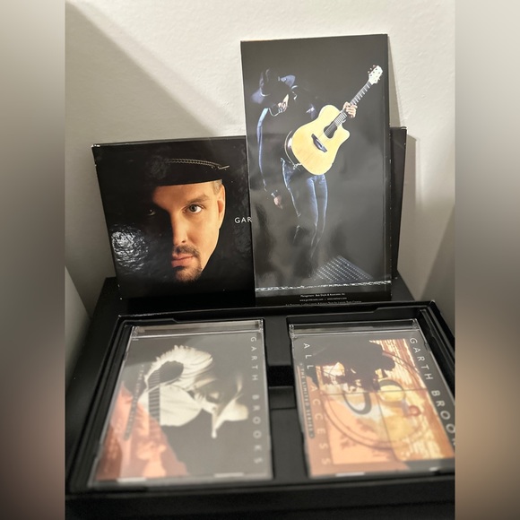 Garth Brooks The Limited Series Box Set- incomplete set- MISSING a CD! - Picture 4 of 5